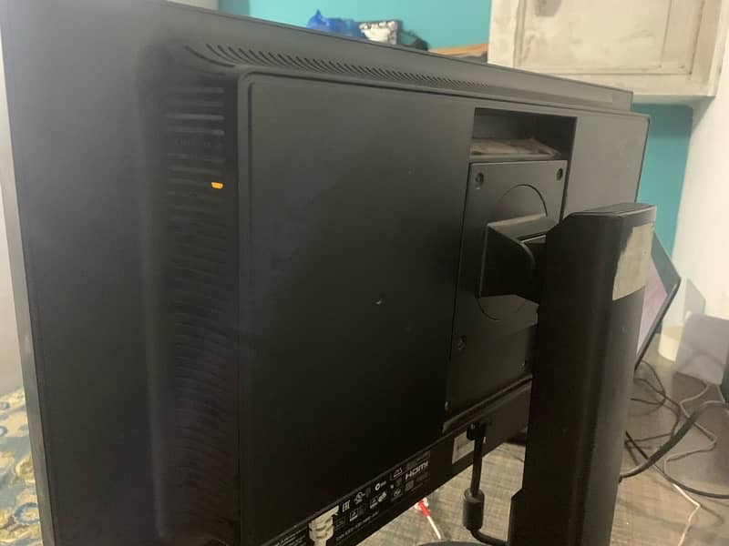 23 Inch NEC MultiSync EA234WMi - Monitor 2