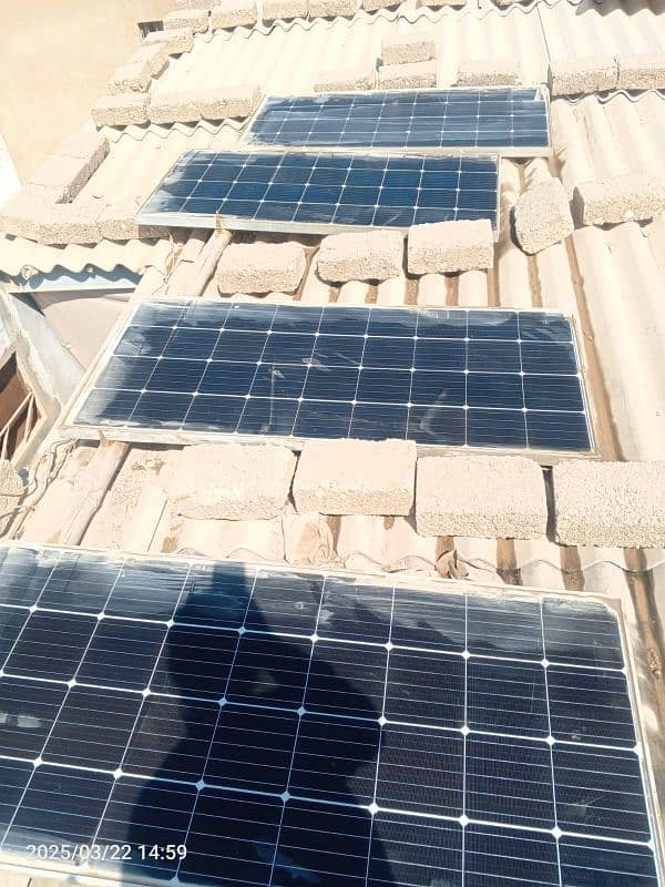 4 Soler panels with  Hybird MPPT 70 amp 2