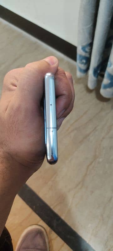 Samsung galaxy S10 plus 2