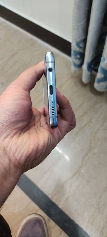 Samsung galaxy S10 plus 3