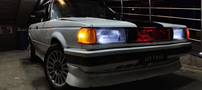 Nissan Sunny 1986 4