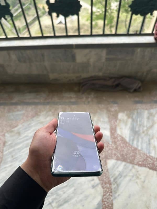 OnePlus 8 (12/256) 4