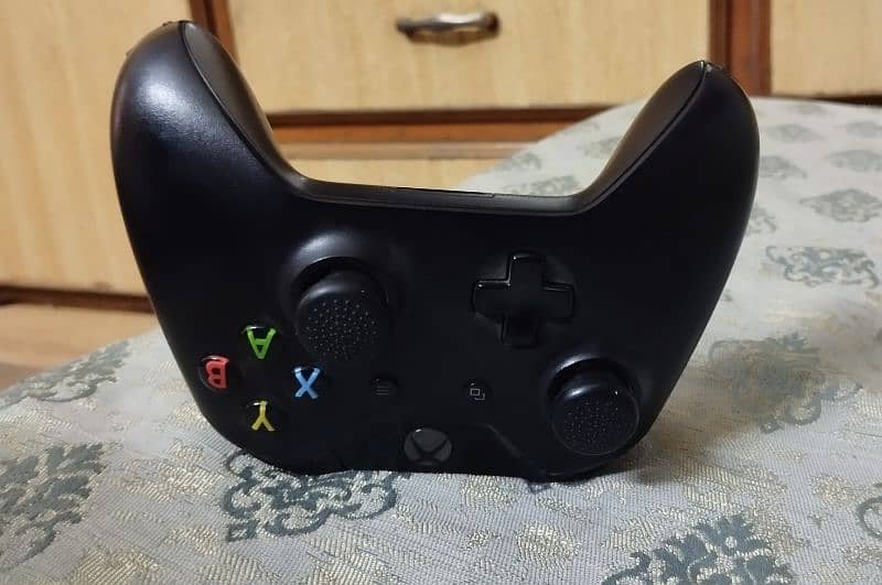 Xbox One controller 3