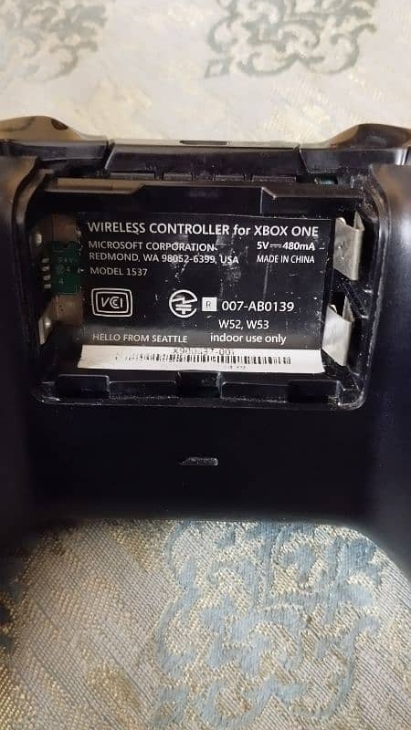 Xbox One controller 4