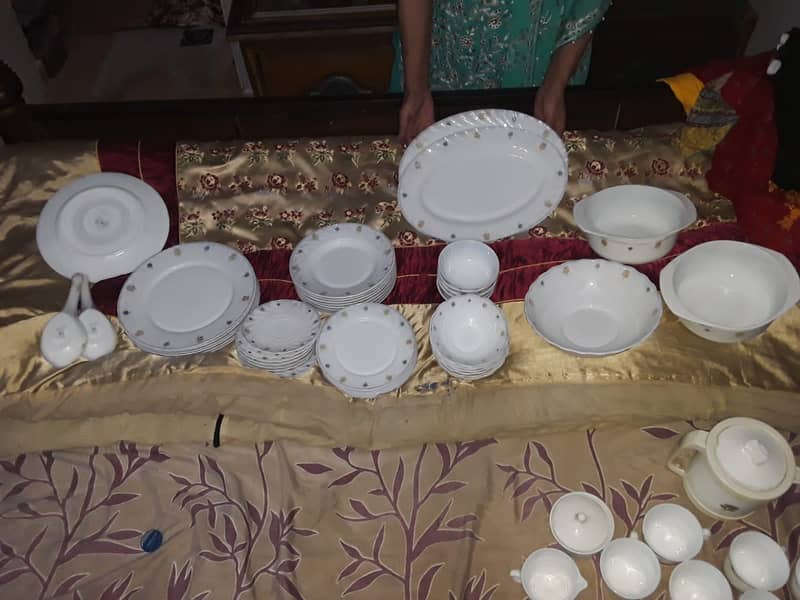 Original luminarac tea and dinner set 6