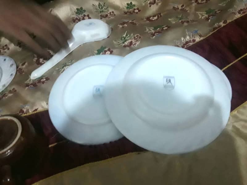 Original luminarac tea and dinner set 10