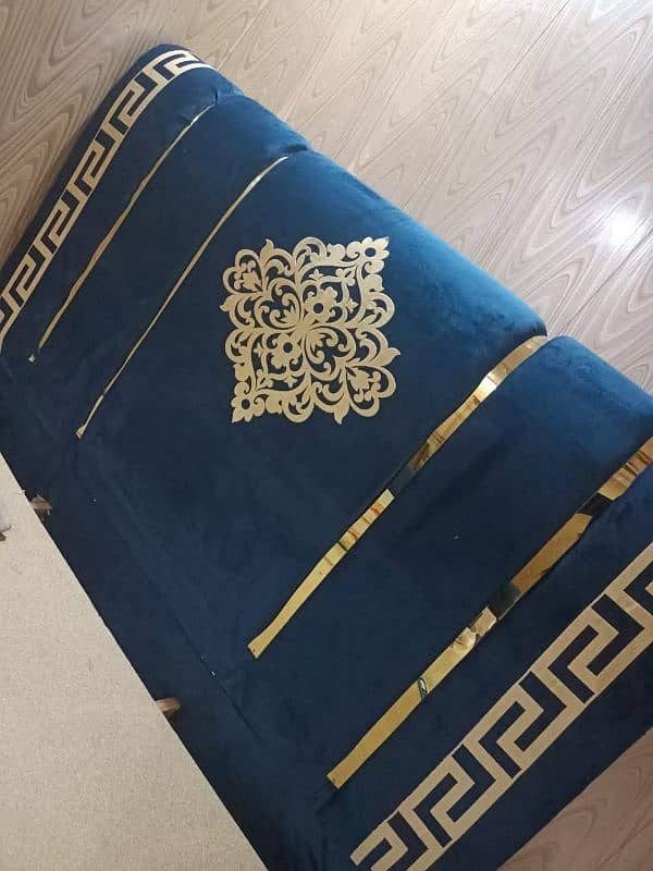 king size bed,dressing table,matress 8 inchi 2