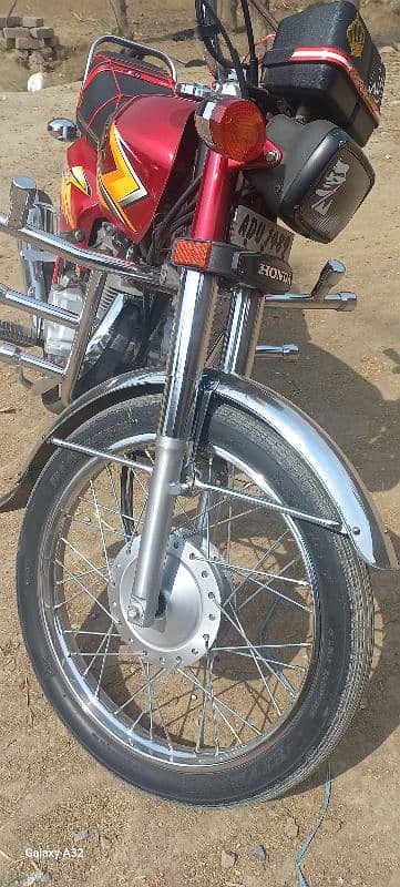 125 Honda 2021 modil 03499295506 4
