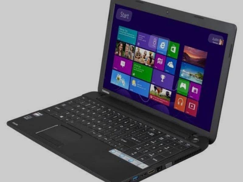 Toshiba Satellite AMD E1 4GB RAM (8GB EXPANDABLE) 128GB SSD 0