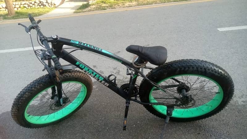 its fat bike with new tyres 1