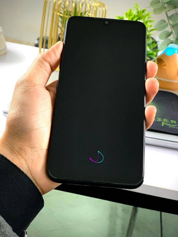 ThinQLG G8x 10/10 conditions 855 snapdragon Gaming mobile  6/64 10