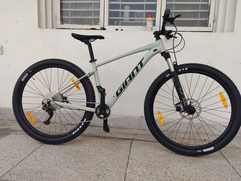 Giant Talon 1 29er Bicycle 13