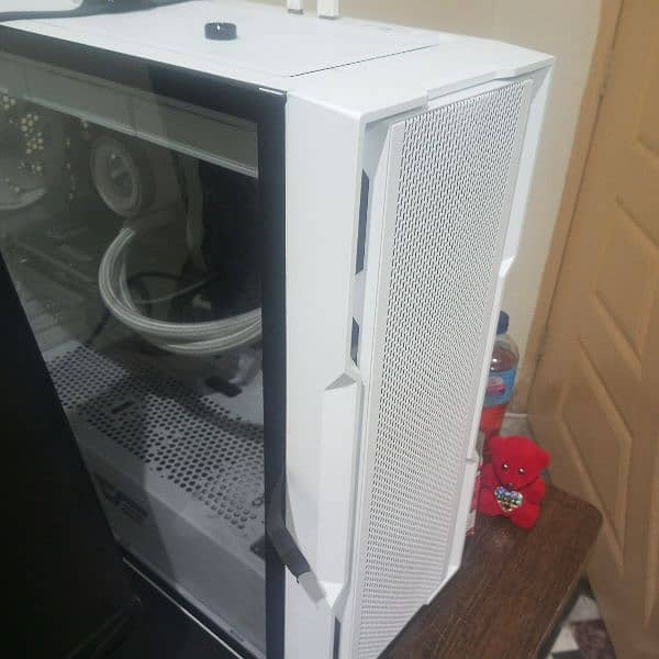 Almost new pc 3