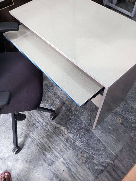 Brand New Modern Computer / Laptop Tables on Factory Rates 2