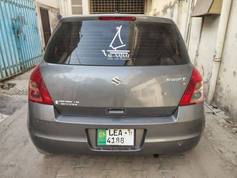 Suzuki Swift 2011 3