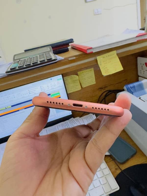 IPhone XR (PTA Approved) 3