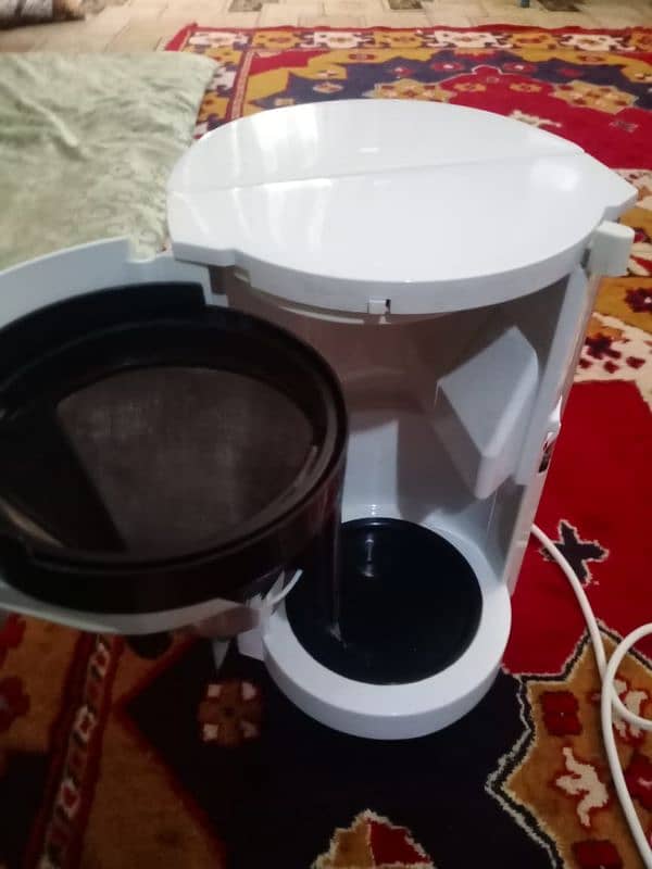 Coffee Brewing Machine (PRICE NEGOTIABLE) 4