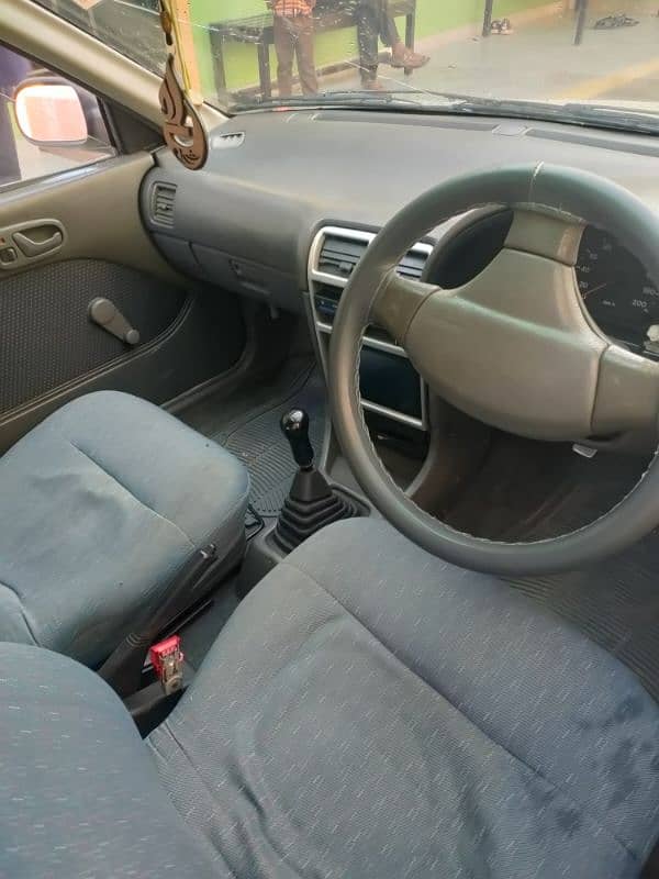 Suzuki Cultus VXL 2001 4