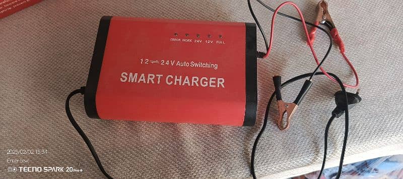 mppt 70 word and chargar DC solar for sale good conditions . 0