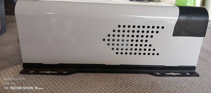 mppt 70 word and chargar DC solar for sale good conditions . 6