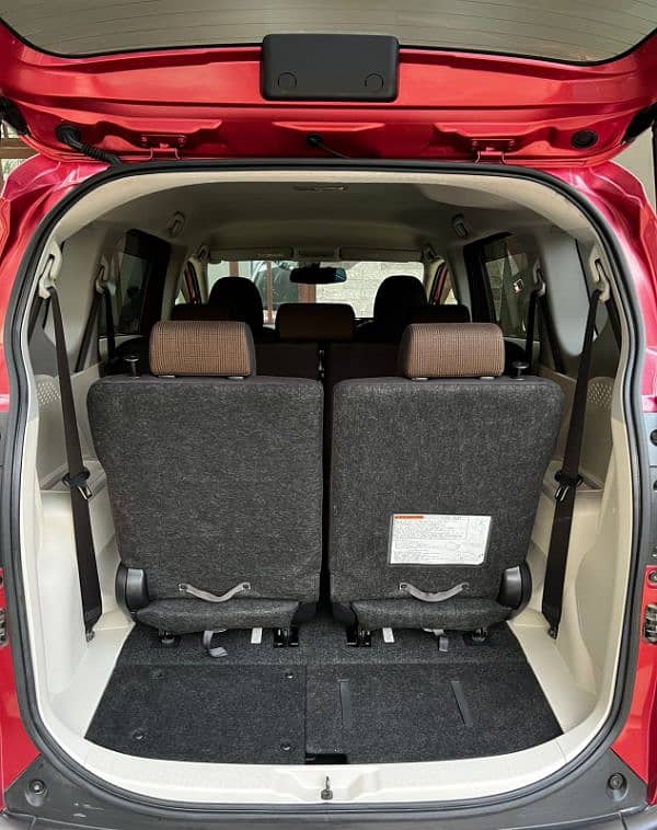 Toyota Sienta 'G' varient 2017 / 2023 7
