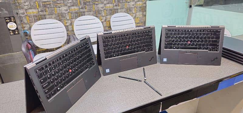 Lenovo thinkpad X1 yoga i7 8th Generation Touch x360 0