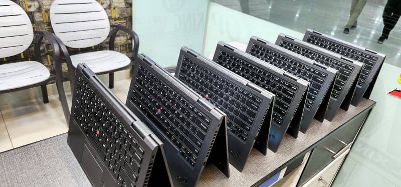 Lenovo thinkpad X1 yoga i7 8th Generation Touch x360 2