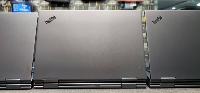 Lenovo thinkpad X1 yoga i7 8th Generation Touch x360 7
