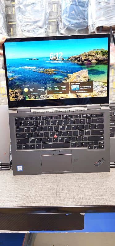Lenovo thinkpad X1 yoga i7 8th Generation Touch x360 16