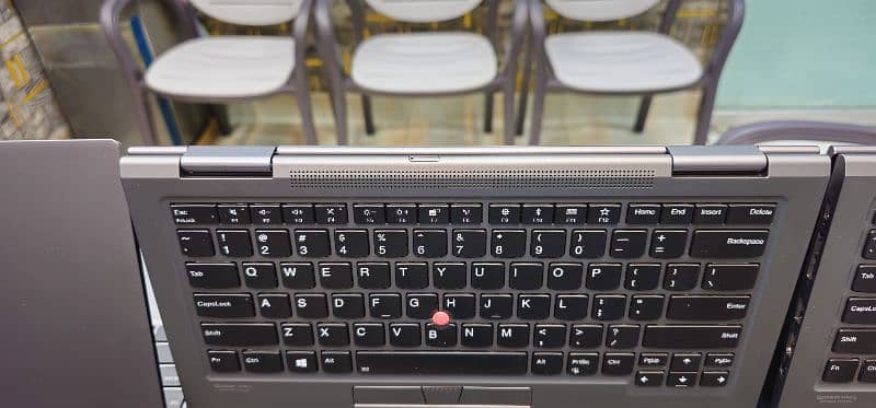 Lenovo thinkpad X1 yoga i7 8th Generation Touch x360 17
