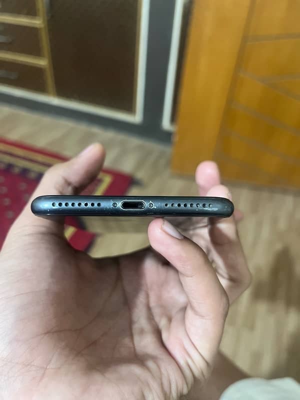 iphone 8 plus pta approved (256) 4