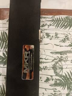 MKR official classic cue.