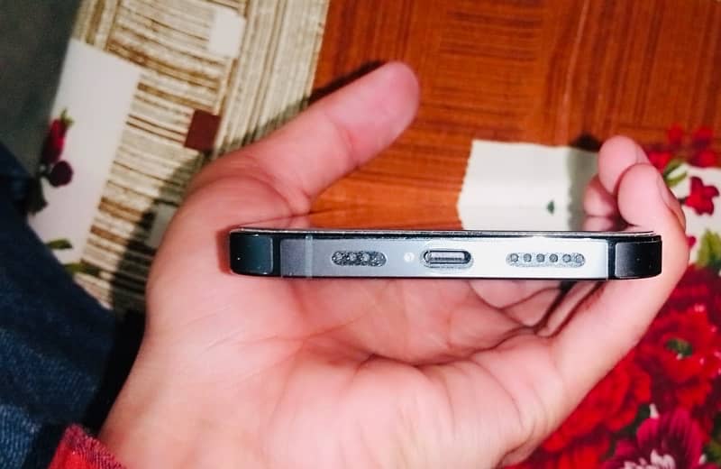 IPHONE 13 pro Max PTA Approved 256 Gb 4