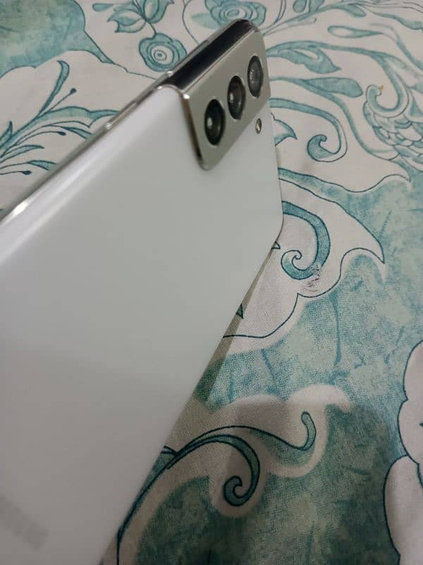 Samsung Galaxy S21 4