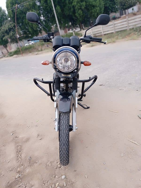 YAMAHA YB 125-DX | 2023 Model | TOTAL GENUINE 1