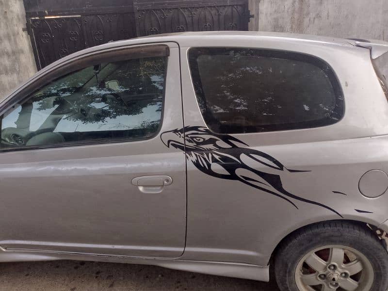 Toyota Vitza 2002 sport version  1.0 cc sport version 4