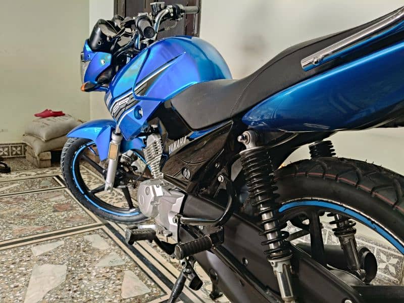 Ybr 125 1