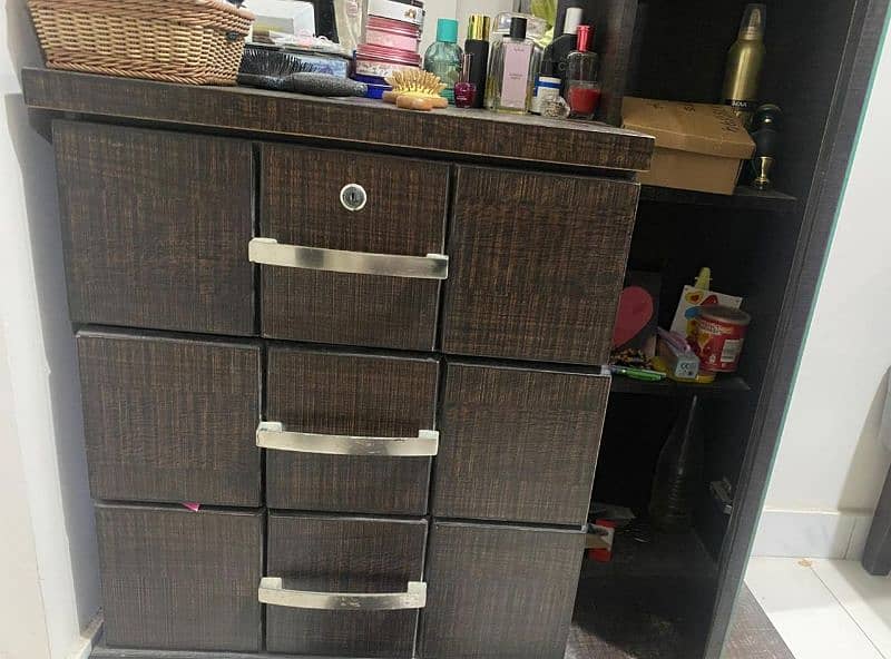 Dressing table 1