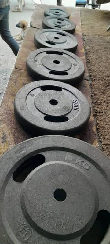 WEIGHT PLATES. GOOD QUALITY. 1 INCH HOLE 0