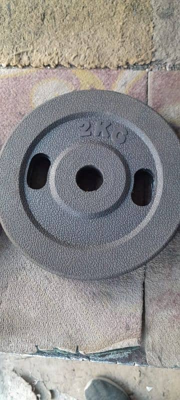 WEIGHT PLATES. GOOD QUALITY. 1 INCH HOLE 2