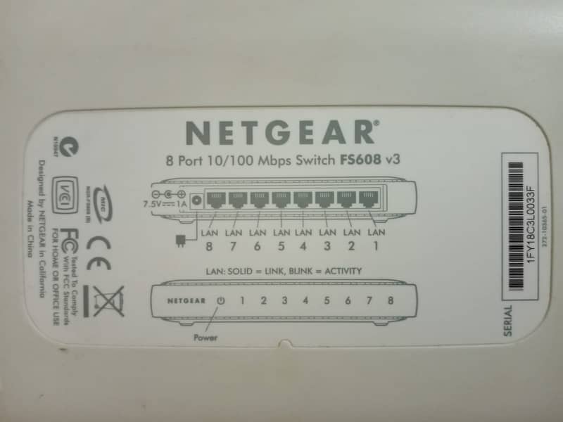 NetGear 8 Port 10/100 Mbps Desktop Switch GS608 v3 2