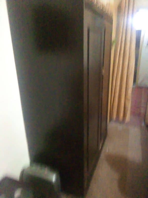 karon wale almari bilkul saf condition only one month use for sale by 1