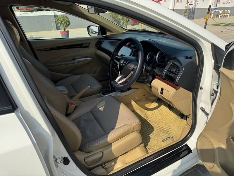 Honda City Aspire 1.5 i-VTEC 2018 Manual 12