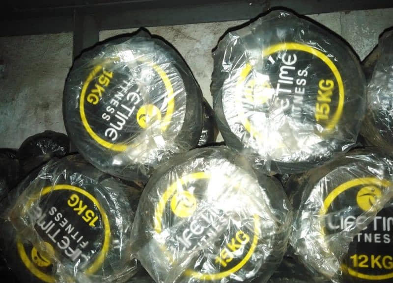WEIGHT PLATES. GOOD QUALITY. 1 INCH HOLE 10
