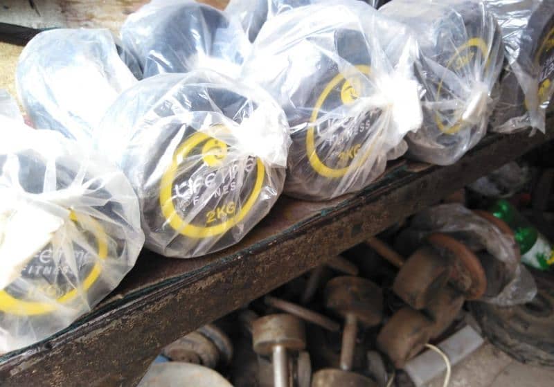 WEIGHT PLATES. GOOD QUALITY. 1 INCH HOLE 14
