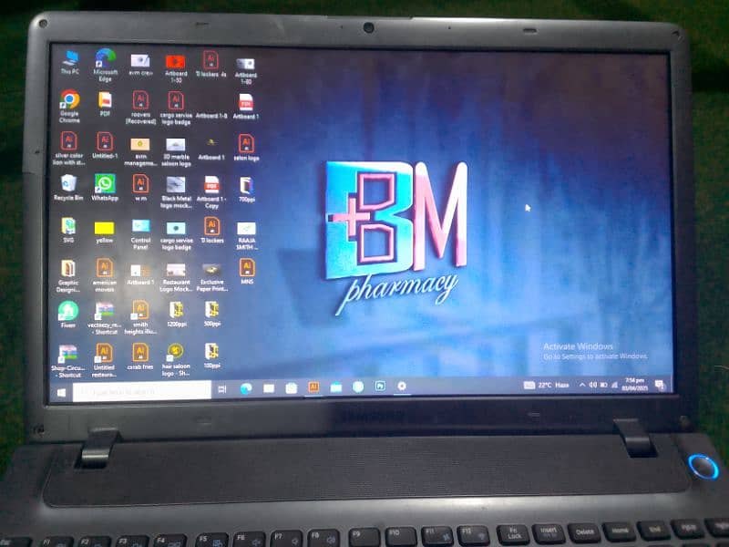Samsung Laptop for Sale – Excellent Condition & Best Price|Urgent Sale 9