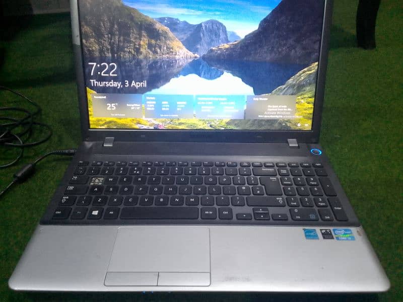 Samsung Laptop for Sale – Excellent Condition & Best Price|Urgent Sale 10