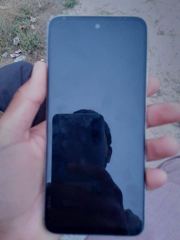 Redmi 10  ( 6  128 ) 4