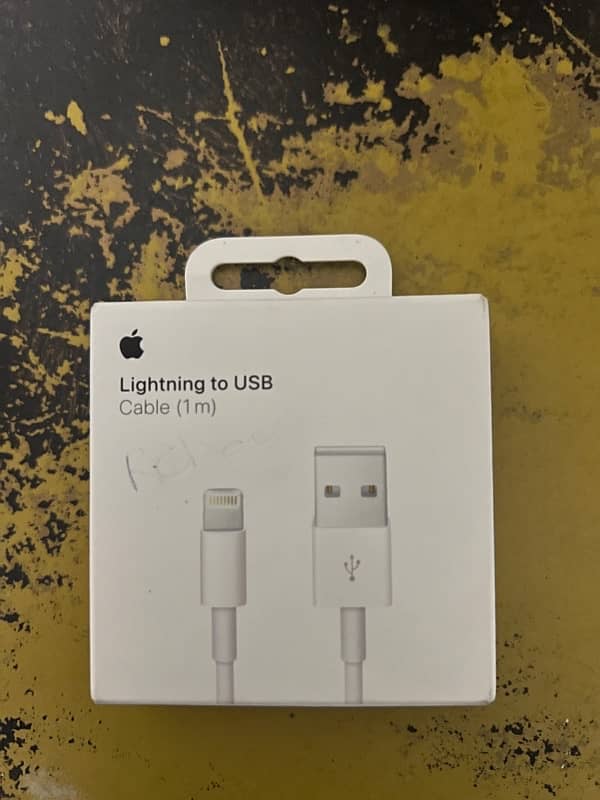Apple Lightning to USB Cable (ORIGINAL) 0
