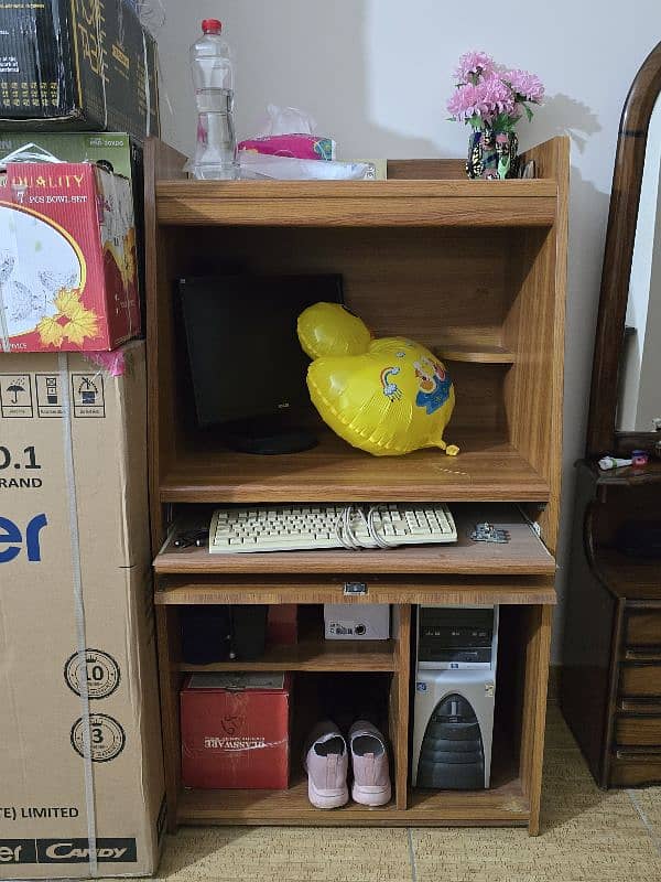 Computer table wood 0